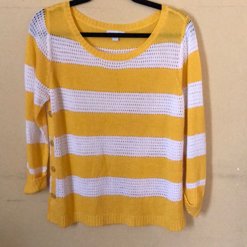 Yellow striped 3/4 length sleeve sweater